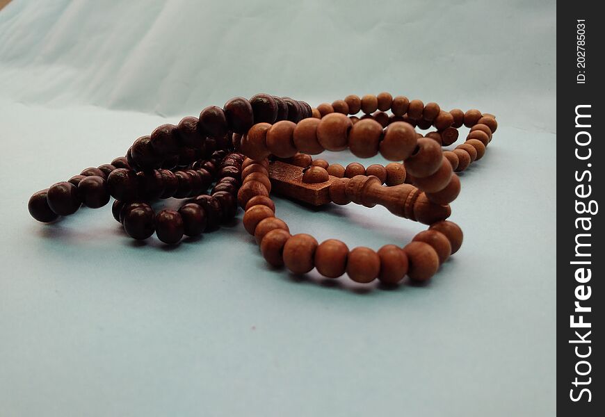 Moslem`s Rosary For Pray, in home or mosque. This rosary is wooden handmade with cheap price but strong for along long time. Moslem`s Rosary For Pray, in home or mosque. This rosary is wooden handmade with cheap price but strong for along long time