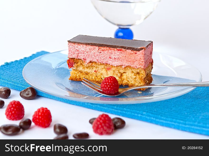 Fresh fruit cake with raspberry