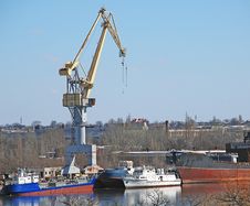 Shipbuilding Crane Royalty Free Stock Photos Shipbuilding Crane Royalty Free Stock Photos
