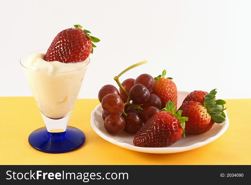 Fresh Strawberry Yogurt