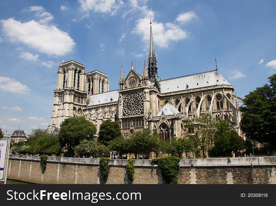 Outside notre Dame, Paris - France River View