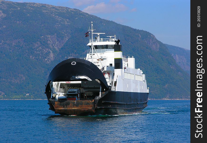 The ferry to the mountain lake in Norway