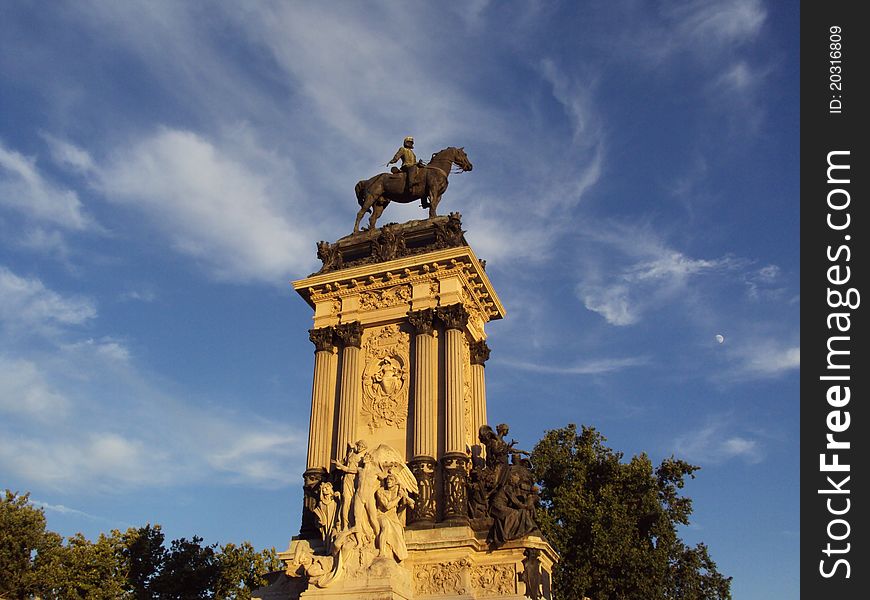 Parque del Retiro. Monument to Alfonso XII