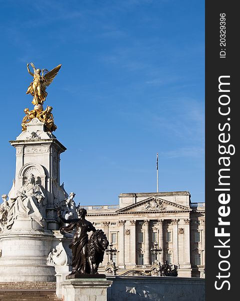 Buckingham Palace and the Victoria Memorial, London, England