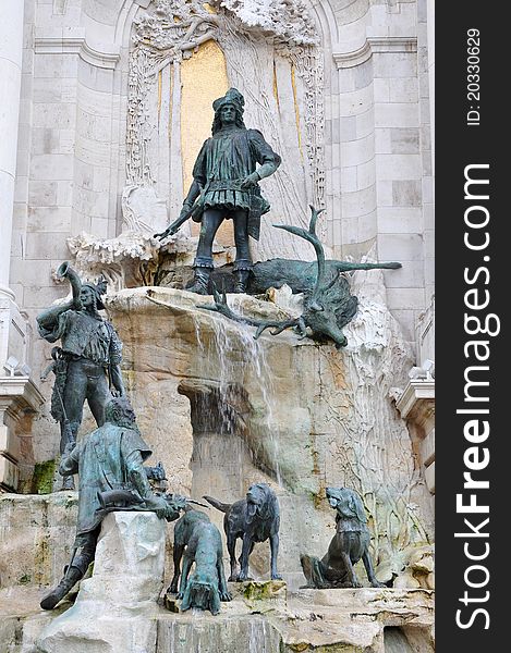 Fountain in front of Hungarian national museum - Budapest. Fountain in front of Hungarian national museum - Budapest.