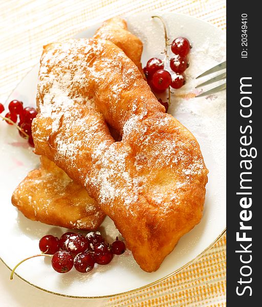 Homemade Pie With Powdered Sugar And Berrys