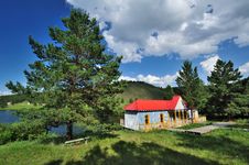 Red Log Cabin Royalty Free Stock Photo Red Log Cabin Royalty Free Stock Photo