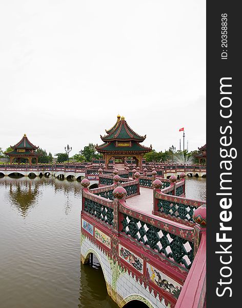 Building on water for the Enlightened Buddha Thai architectural style