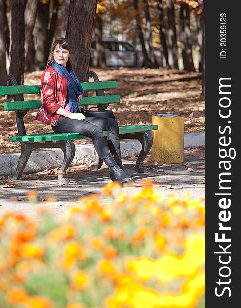 Beautiful young girl goes to the park