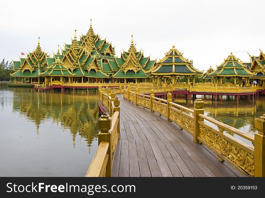 Enlightened Buddha Thai architectural style