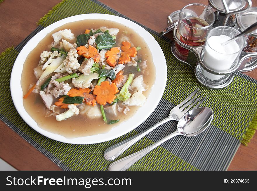 Stir fry noodle with corn flour sauce,Thai food