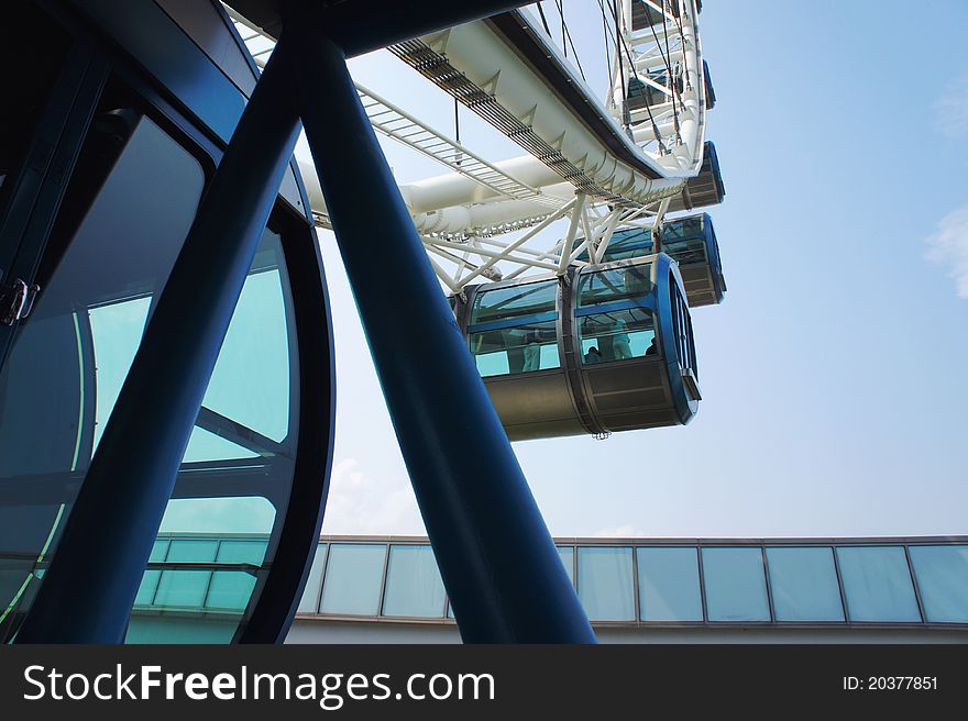 Singapore flyer is the tallest ferris wheel in the world.