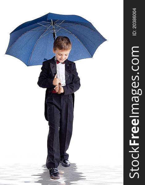 Foto-little boy with umbrella