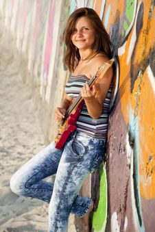 Girl With Guitar And Graffiti Wall Stock Photography Girl With Guitar And Graffiti Wall Stock Photography
