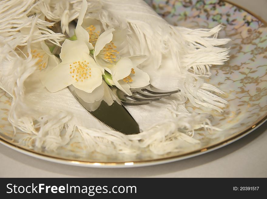 White jasmine Festive table setting