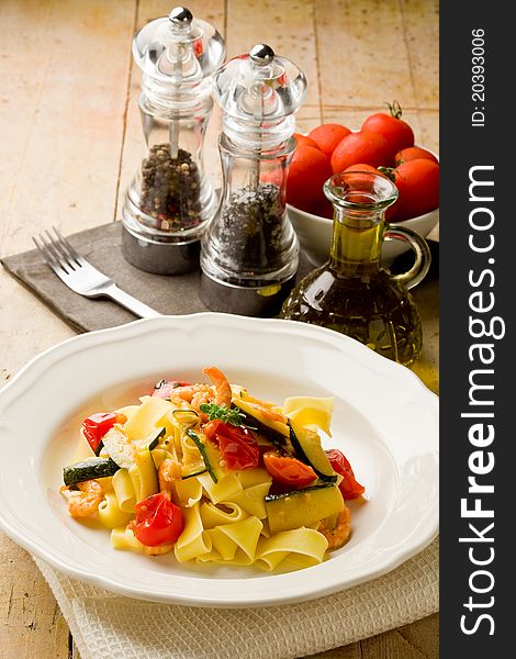 Pasta With Zucchini And Shrimps