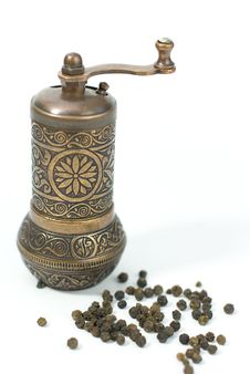 Pepper Grinder With Pepper Grains Royalty Free Stock Photo Pepper Grinder With Pepper Grains Royalty Free Stock Photo
