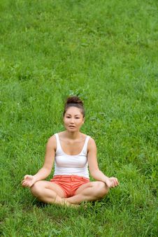 Girl Meditating Royalty Free Stock Photos Girl Meditating Royalty Free Stock Photos