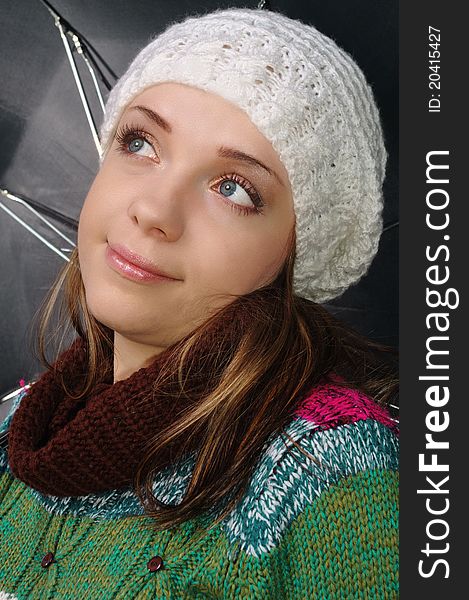 Beautiful girl portrait in winter clothes