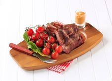 Smoked Pork Ribs Royalty Free Stock Images Smoked Pork Ribs Royalty Free Stock Images
