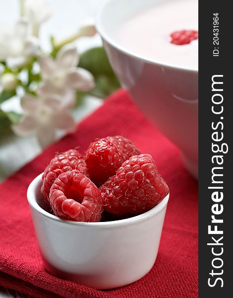 Raspberry With Yogurt