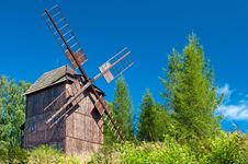Wooden Windmill Royalty Free Stock Photos Wooden Windmill Royalty Free Stock Photos