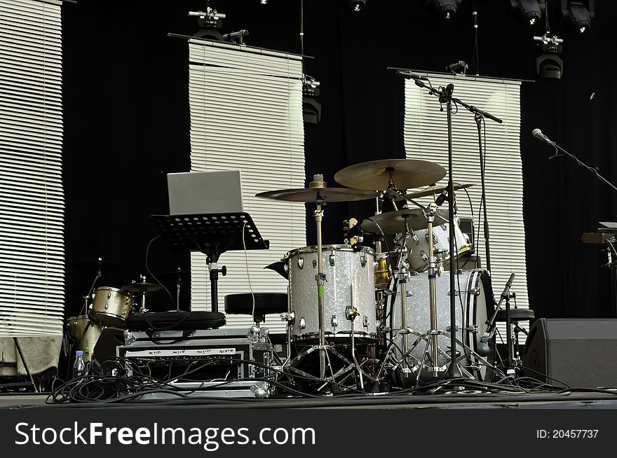 Drum set before start of concert