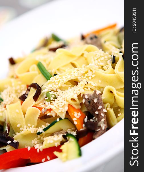 Macaroni with meat and vegetables