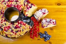 Currant Blueberry Cake Royalty Free Stock Images Currant Blueberry Cake Royalty Free Stock Images
