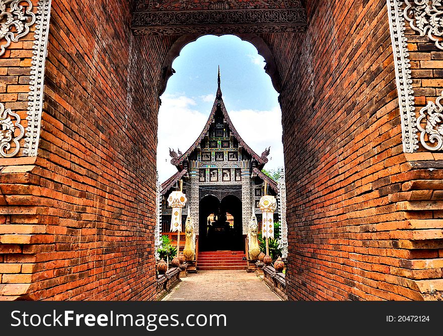 Entrance to temple One of the oldest temple in Chiang Mai Wat Lok Molee Chiangmai Thailand. Entrance to temple One of the oldest temple in Chiang Mai Wat Lok Molee Chiangmai Thailand