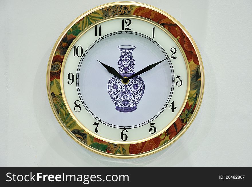 Featured decorating clock, with paint of Chinese traditional china. Featured decorating clock, with paint of Chinese traditional china.