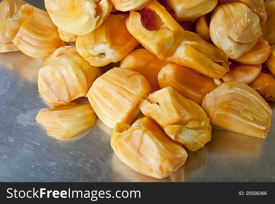 The jackfruit on the stainless steel tray.