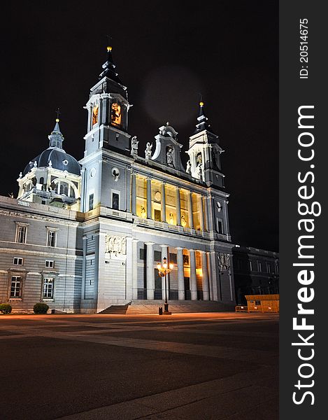 Museo Catedral  y Subiba a la Cupula Madrid Spain