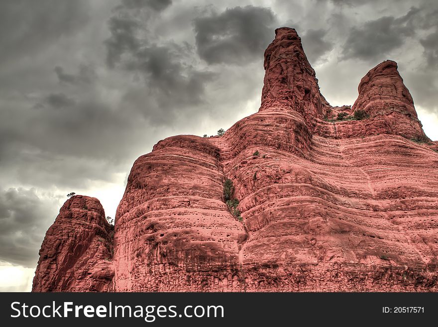 HDR Landscape Photo in Sedona on the Pink Jeep Broken Arrow Tour. HDR Landscape Photo in Sedona on the Pink Jeep Broken Arrow Tour