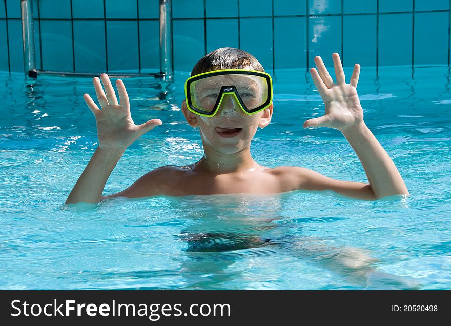 Cute Boy Wearing In Yellow Goggles