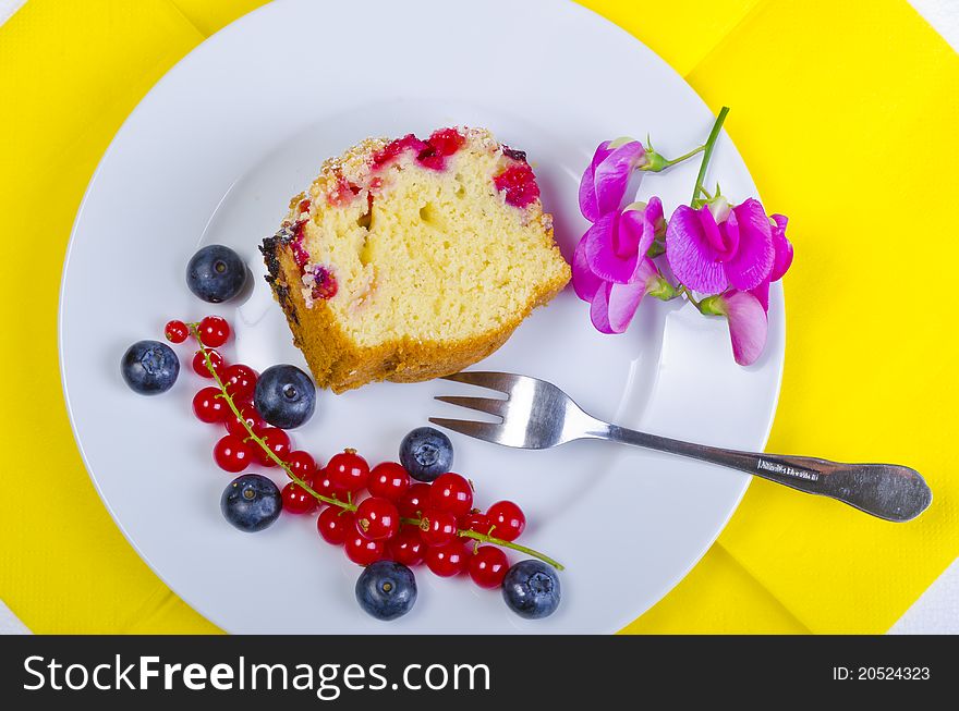 A Fresh summery currant blueberry cake dessert