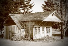 Abandoned Vintage Storefront (BW) Royalty Free Stock Images Abandoned Vintage Storefront (BW) Royalty Free Stock Images