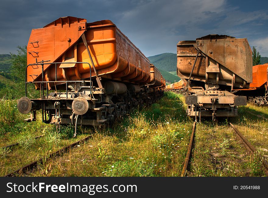 Freight trains in High Dynamic Range. Freight trains in High Dynamic Range.