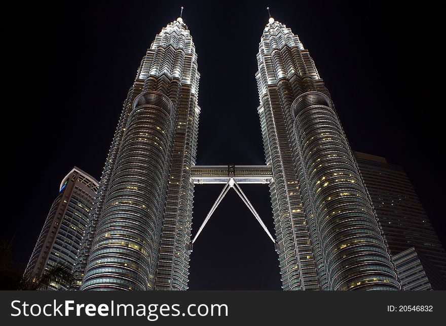 The Petronas towers, beautifull buildings in malaysia