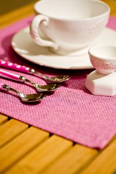 Cups And Cutlery For Breakfast Royalty Free Stock Photography Cups And Cutlery For Breakfast Royalty Free Stock Photography