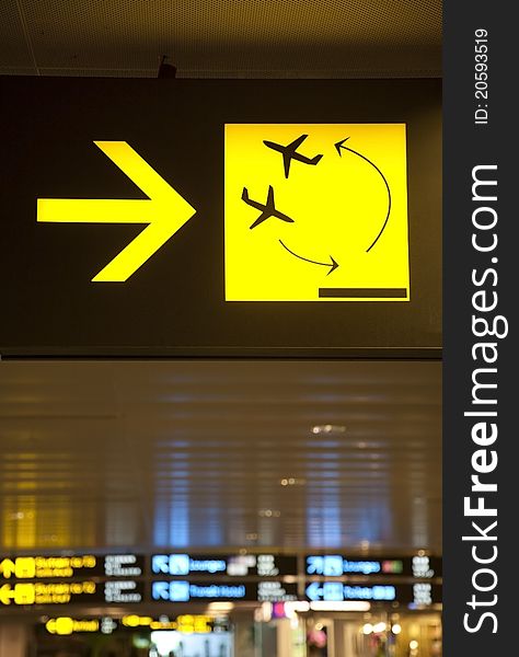 Transit sign at Changi International Airport