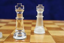 Chess Game - 2 Kings Blue Background Royalty Free Stock Photography