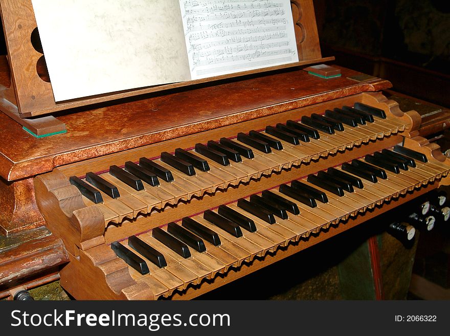 Baroque organ