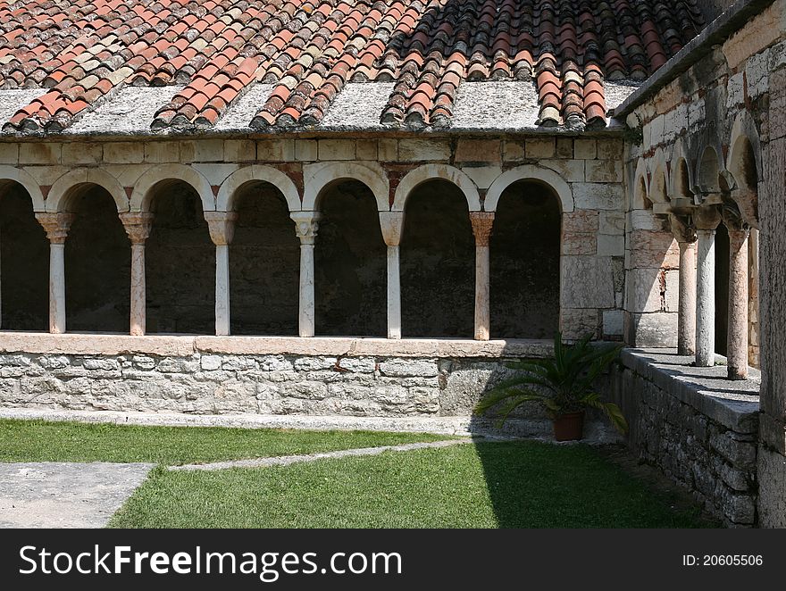 Ancient cloister of the romanesque church of San Giorgio