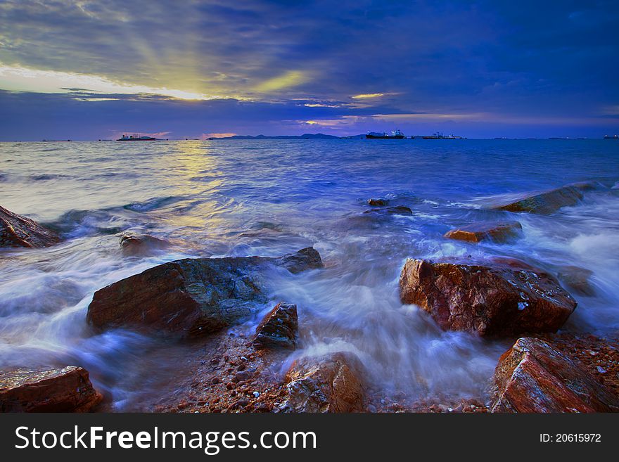 Sunset at laemchabung thailand the dusky time at the lonely coast