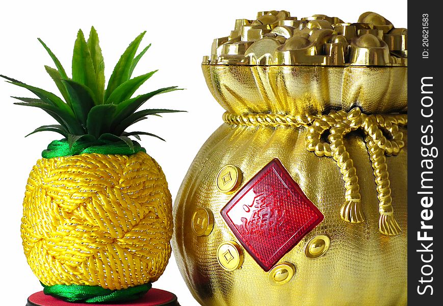 The Pineapple and the Good Fortune. The Pineapple and the Good Fortune
