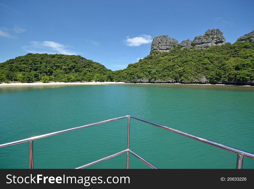 Angthong national marine park koh samui Thadland trip in nice sky day.