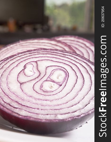 sliced red onion close up