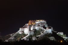 Night Scenes Of Potala Palace Royalty Free Stock Photo Night Scenes Of Potala Palace Royalty Free Stock Photo