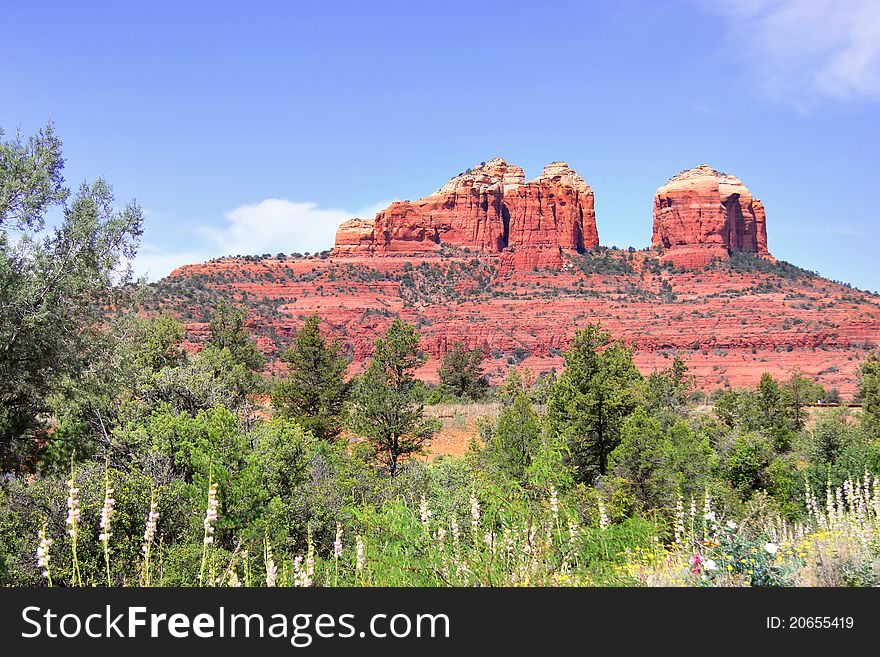 View of red rock mountains in Sedona